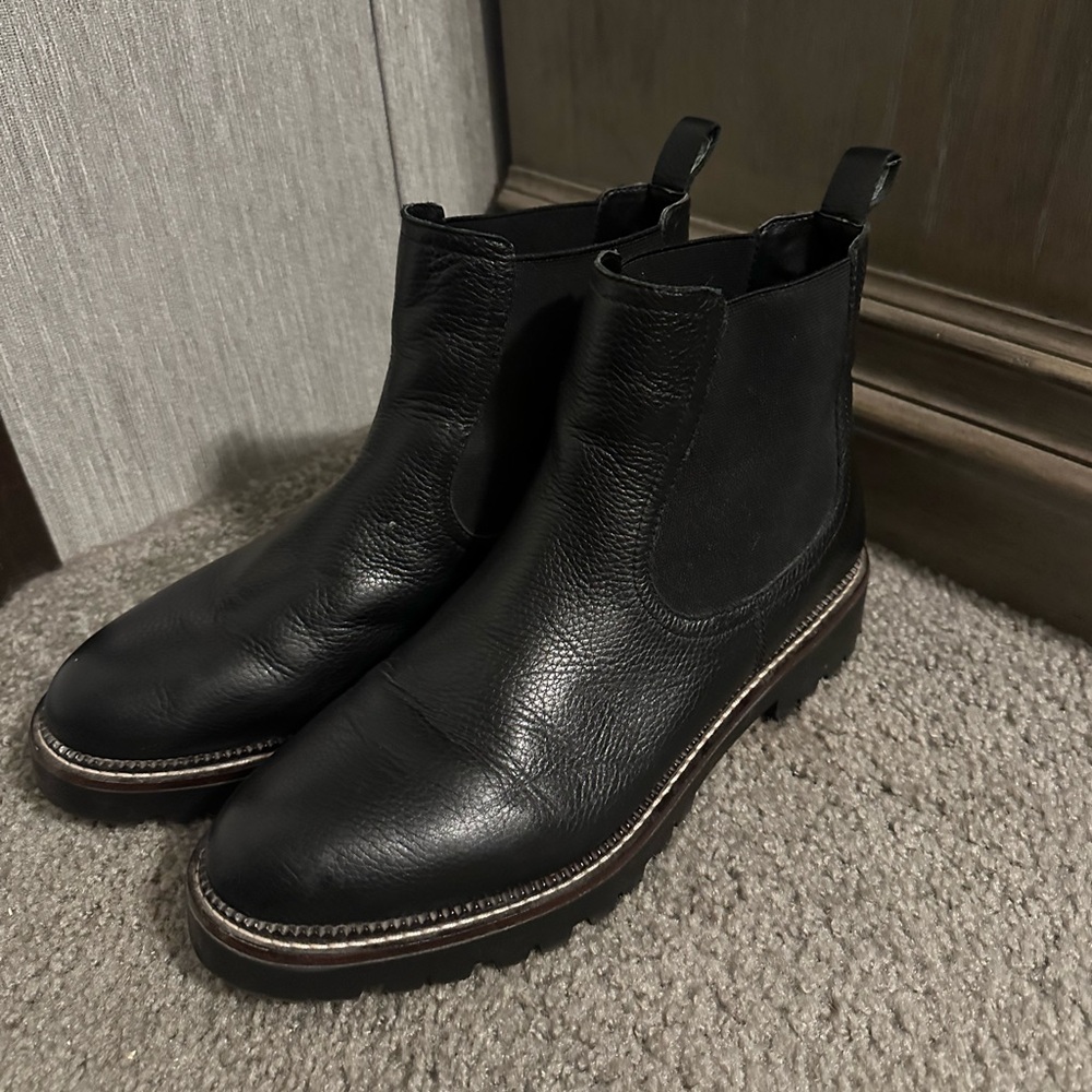 Caslon Chelsea Boots